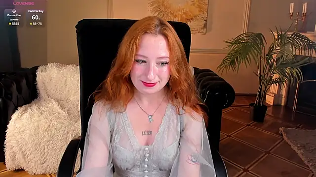 Snapshot of Violet_Griffen chatting on July 8, 3:56 pm Violet Griffen online show from July 8, 3:56 pm