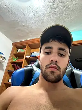 aavrdvh33 online show from October 7, 7:48 pm