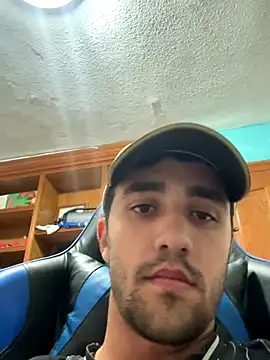 aavrdvh33 online show from November 17, 4:44 pm