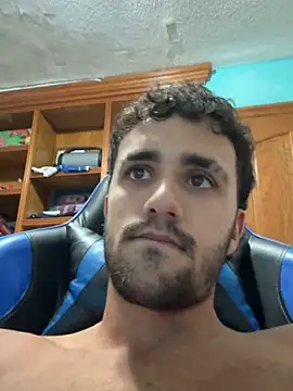 aavrdvh33 online show from October 9, 9:15 pm