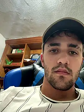 aavrdvh33 online show from September 30, 6:58 pm