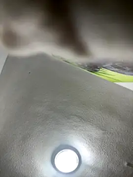 aavrdvh33 online show from November 6, 9:08 pm