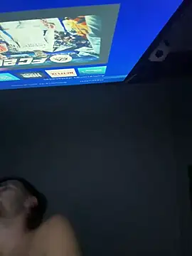 aavrdvh33 online show from October 2, 1:09 am