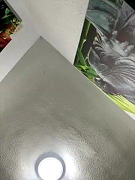 aavrdvh33 online show from November 27, 7:14 pm