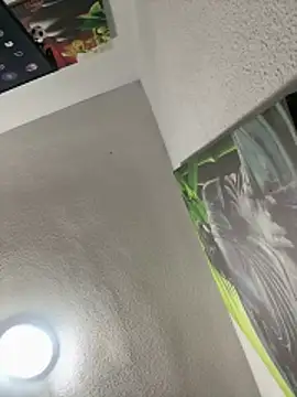 aavrdvh33 online show from March 18, 10:32 pm