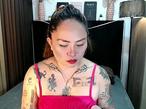 Snapshot of EstellaStarXxx chatting on June 21, 5:13 am EstellaStarXxx online show from June 21, 5:13 am