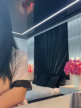 KenyaCruz online show from November 11, 6:58 pm