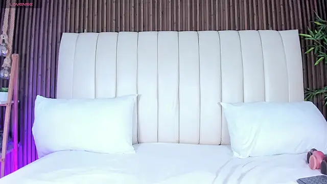 SandraMilerr online show from November 15, 4:16 am