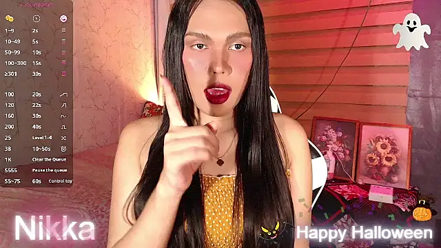 TssluttyNikka online show from November 1, 2:44 pm