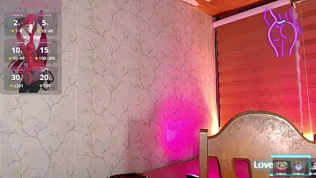 TssluttyNikka online show from September 19, 6:12 pm