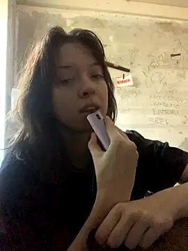 Snapshot of graylovescookies chatting on October 8, 6:48 am graylovescookies online show from October 8, 6:48 am