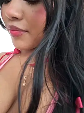 Snapshot of Michell_em chatting on February 25, 6:08 pm Michell em online show from February 25, 6:08 pm