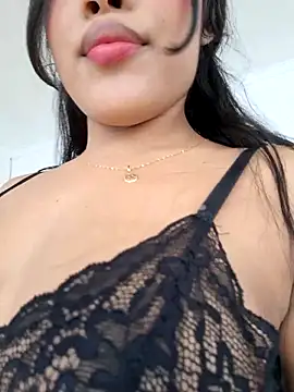 Snapshot of Michell_em chatting on February 27, 6:52 pm Michell em online show from February 27, 6:52 pm