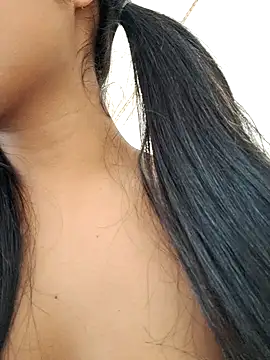 Snapshot of Michell_em chatting on December 22, 6:52 pm Michell em online show from December 22, 6:52 pm