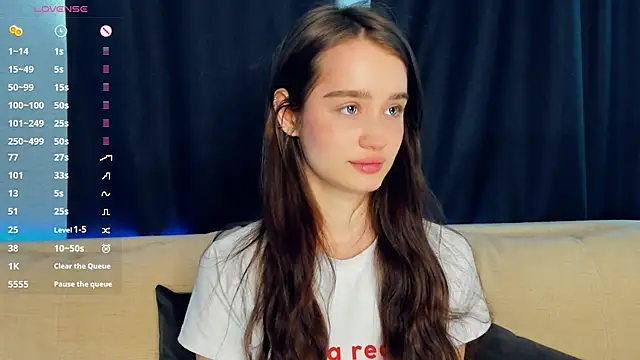 Snapshot of lovelyalivia chatting on February 17, 7:38 am lovelyalivia online show from February 17, 7:38 am