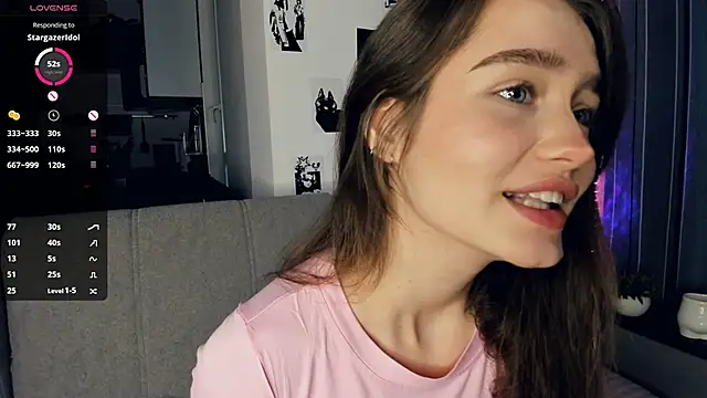 lovelyalivia online show from November 29, 9:31 am