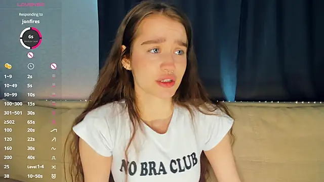 lovelyalivia online show from April 2, 8:21 am