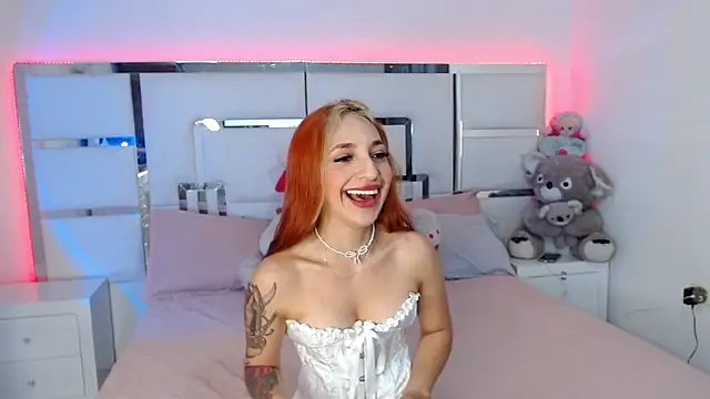 ElektraRous online show from November 22, 8:18 pm