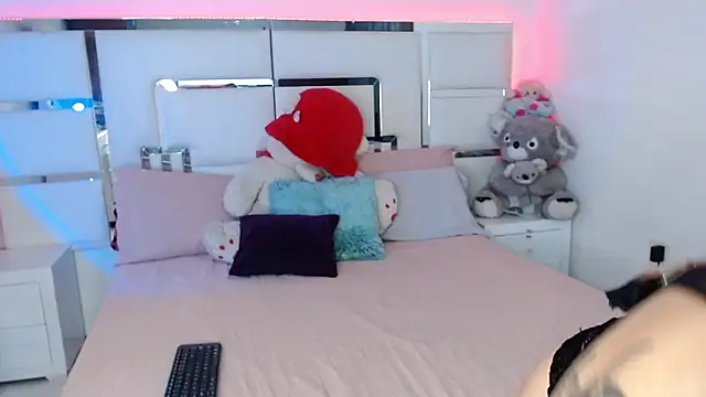 ElektraRous online show from November 16, 5:17 pm