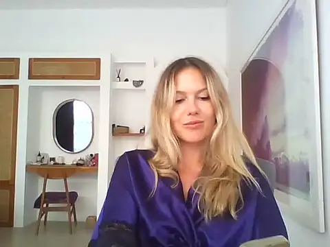 Snapshot of Vidauoo chatting on September 24, 3:24 am Vidauoo online show from September 24, 3:24 am
