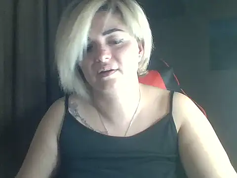 Snapshot of Wymini chatting on September 22, 1:11 am Wymini online show from September 22, 1:11 am