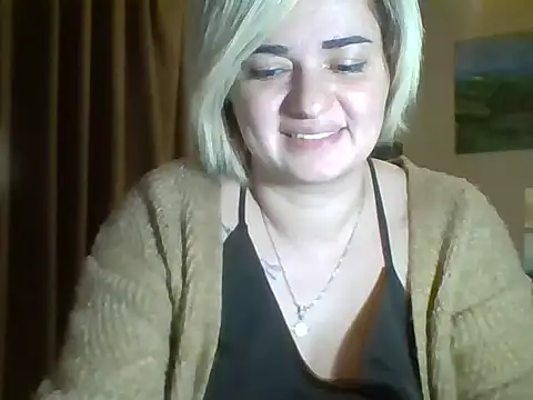 Snapshot of Wymini chatting on October 19, 9:06 pm Wymini online show from October 19, 9:06 pm
