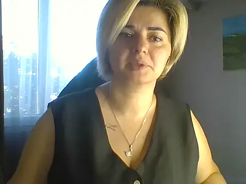 Snapshot of Wymini chatting on September 23, 7:37 am Wymini online show from September 23, 7:37 am