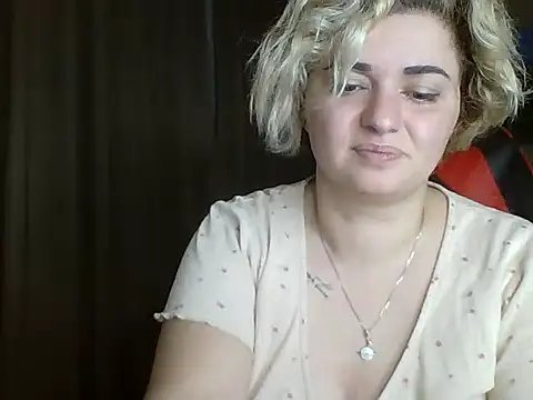Snapshot of Wymini chatting on September 18, 8:56 pm Wymini online show from September 18, 8:56 pm