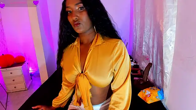 NAOMY COOPER online show from October 28, 8:41 pm