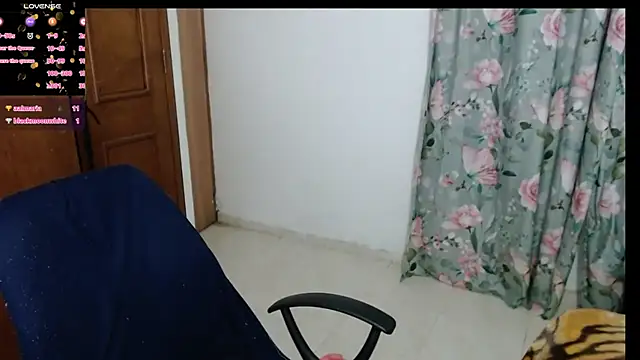 alejandralatina online show from February 20, 9:00 am