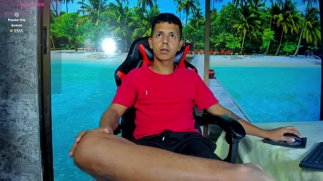 Snapshot of BigMonstercoks69 chatting on September 26, 2:29 am BigMonstercoks69 online show from September 26, 2:29 am