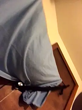 Snapshot of RivslRabbit chatting on November 5, 10:51 am RivslRabbit online show from November 5, 10:51 am