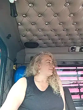 sofiacurvy 45 online show from March 14, 12:44 pm