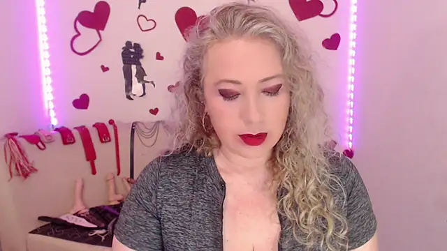 sofiacurvy 45 online show from November 14, 9:51 pm