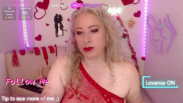 sofiacurvy 45 online show from December 4, 9:14 pm