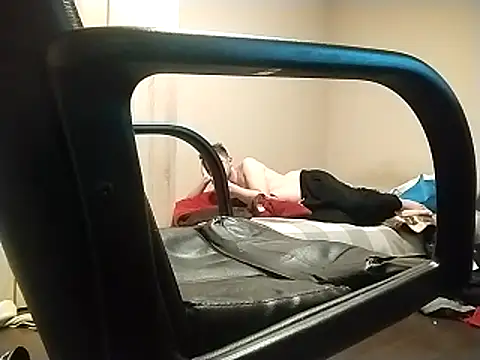 dirtyloud online show from February 11, 12:10 am