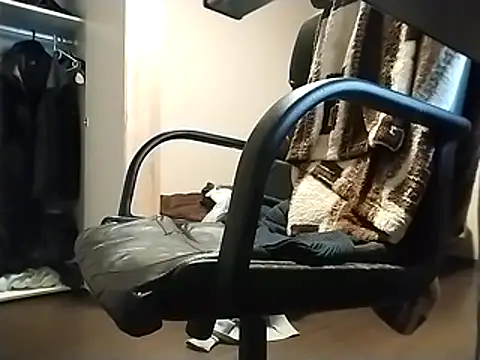 dirtyloud online show from February 6, 10:39 pm