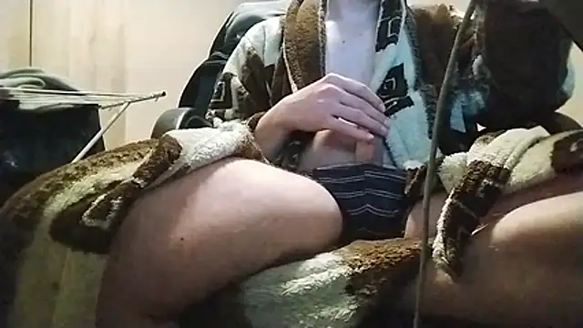 dirtyloud online show from February 15, 2:34 am