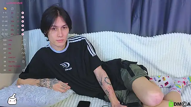 bd black online show from March 29, 12:01 am