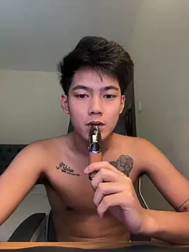 Snapshot of Prince_kiyoshi chatting on July 21, 6:48 am Prince kiyoshi online show from July 21, 6:48 am