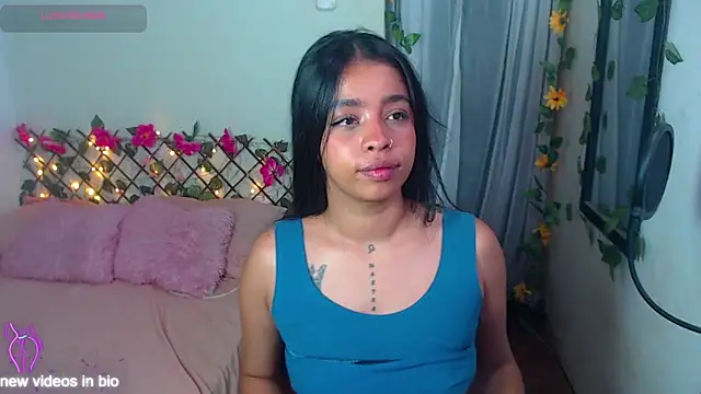 Angie Lee01 online show from October 27, 11:49 pm