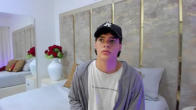 BenitoSaenz online show from January 13, 11:58 am