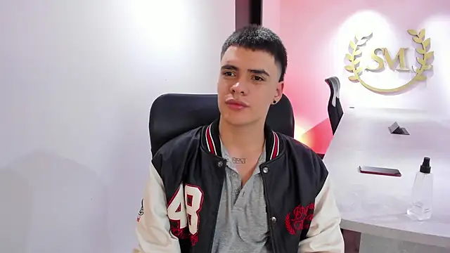 BenitoSaenz online show from February 11, 1:44 pm