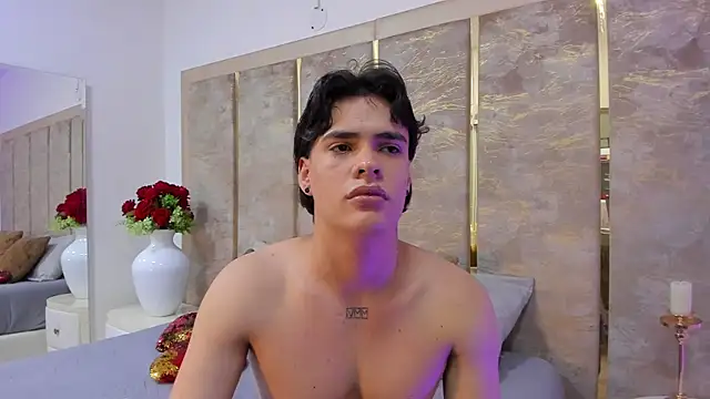 BenitoSaenz online show from January 14, 7:39 pm