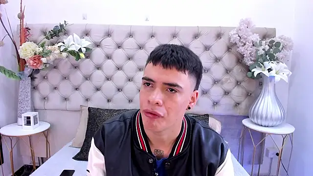 BenitoSaenz online show from February 28, 1:33 pm