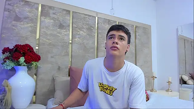 BenitoSaenz online show from March 18, 1:24 pm