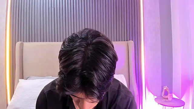 Snapshot of BenitoSaenz chatting on November 12, 12:09 pm BenitoSaenz online show from November 12, 12:09 pm