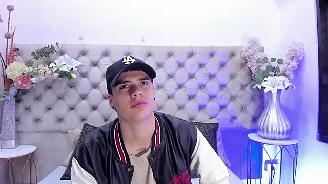 BenitoSaenz online show from March 24, 1:00 pm