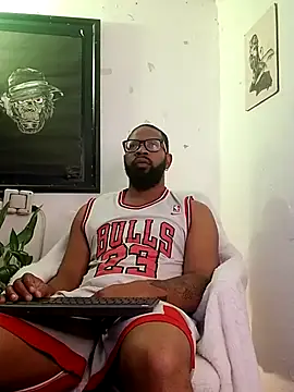 Snapshot of King_Malik chatting on February 12, 2:50 pm King Malik online show from February 12, 2:50 pm