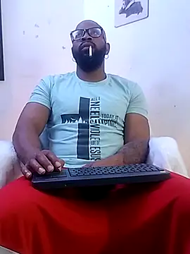 Snapshot of King_Malik chatting on February 4, 1:50 pm King Malik online show from February 4, 1:50 pm